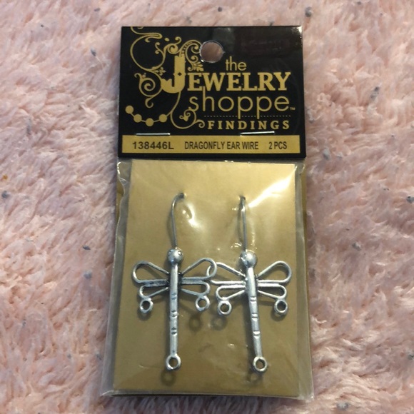 The Jewelry Shoppe Findings Jewelry - 😊 Super Cute Dragon Fly Earrings😊